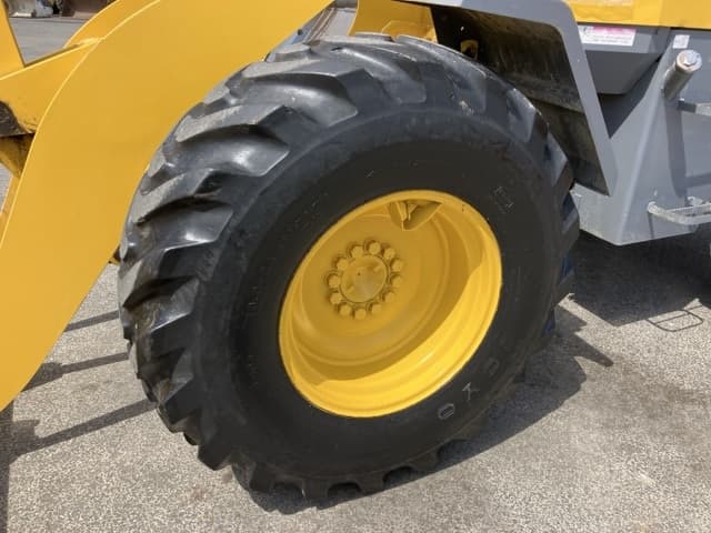 WHEEL LOADER — Auction (lot 8456-72)