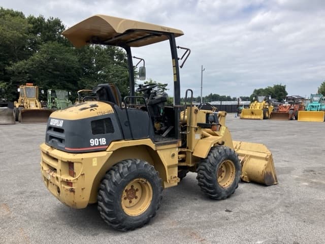MINI WHEEL LOADER — Auction (lot 8456-73)