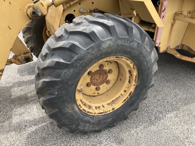 MINI WHEEL LOADER — Auction (lot 8456-73)