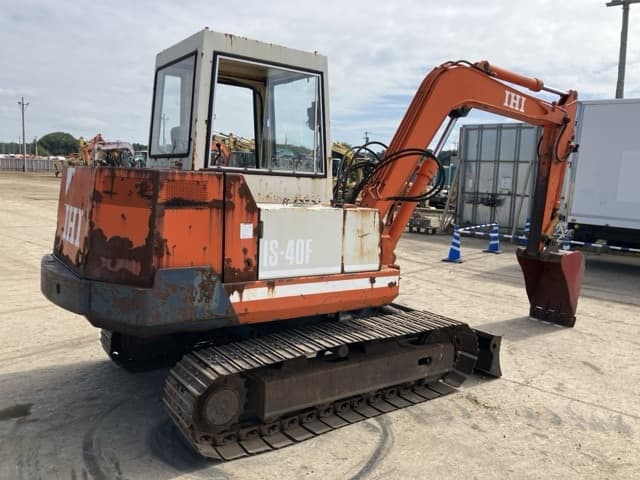 MINI EXCAVATOR — Auction (lot 8456-74)