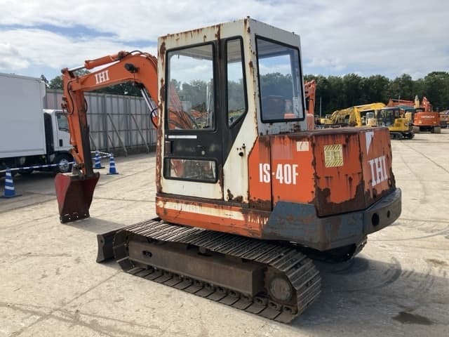 MINI EXCAVATOR — Auction (lot 8456-74)