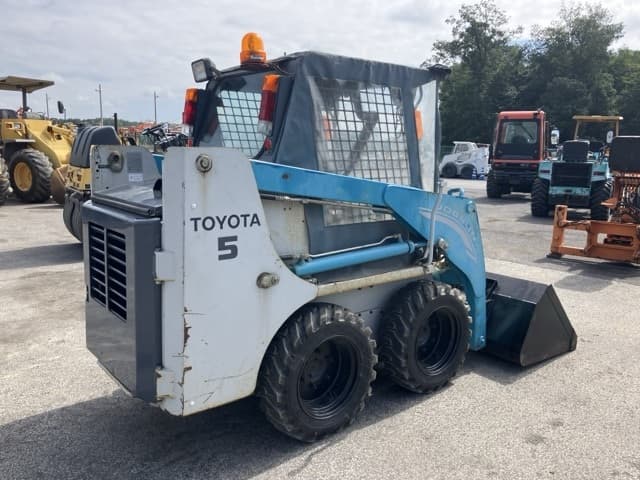 SKID STEER LOADER — Auction (lot 8456-75)