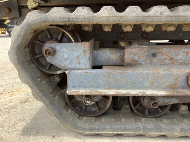 CRAWLER DUMP — Auction (lot 8456-8)