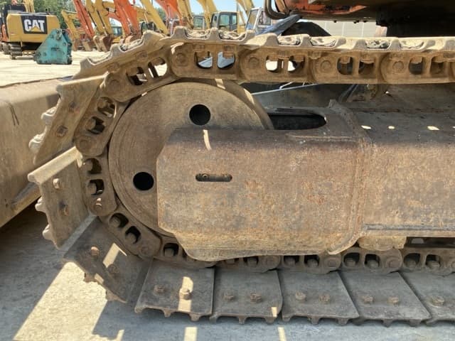 EXCAVATOR — Auction (lot 8456-80)