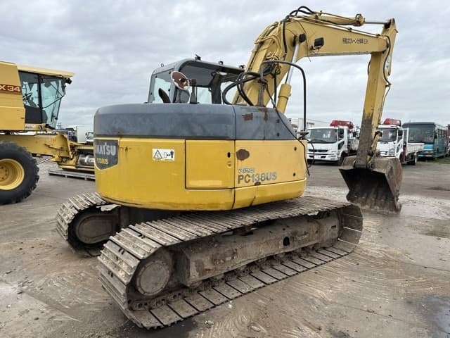 EXCAVATOR — Auction (lot 8456-8003)