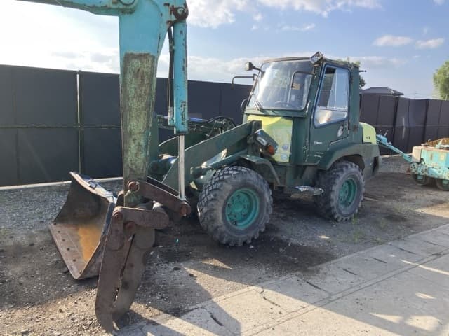 MINI WHEEL LOADER — Auction (lot 8456-801)
