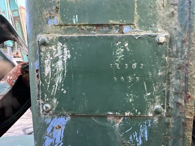MINI WHEEL LOADER — Auction (lot 8456-801)