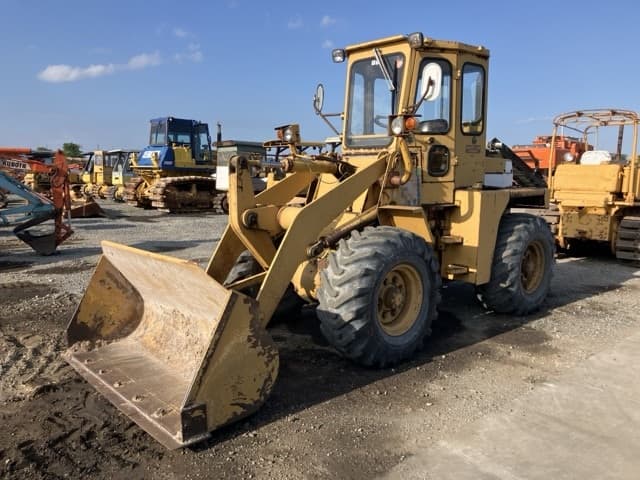 WHEEL LOADER — Auction (lot 8456-802)