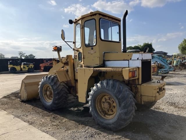 WHEEL LOADER — Auction (lot 8456-802)