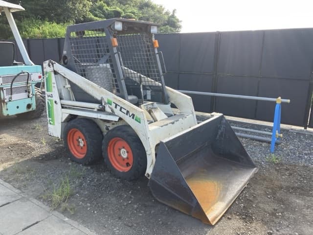 SKID STEER LOADER — Auction (lot 8456-803)