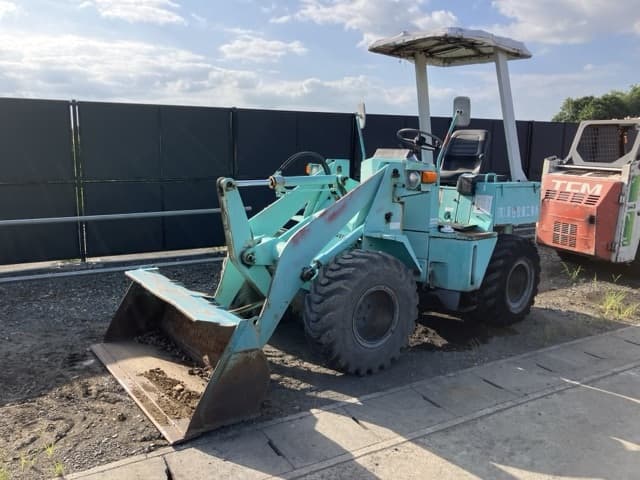 MINI WHEEL LOADER — Auction (lot 8456-804)