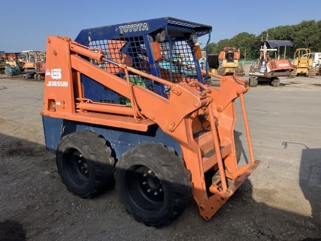 SKID STEER LOADER — Auction (lot 8456-806)