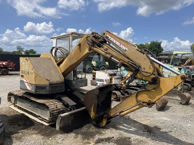 MINI EXCAVATOR — Auction (lot 8456-808)
