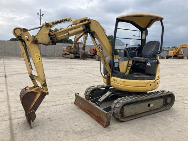 MINI EXCAVATOR — Auction (lot 8456-81)