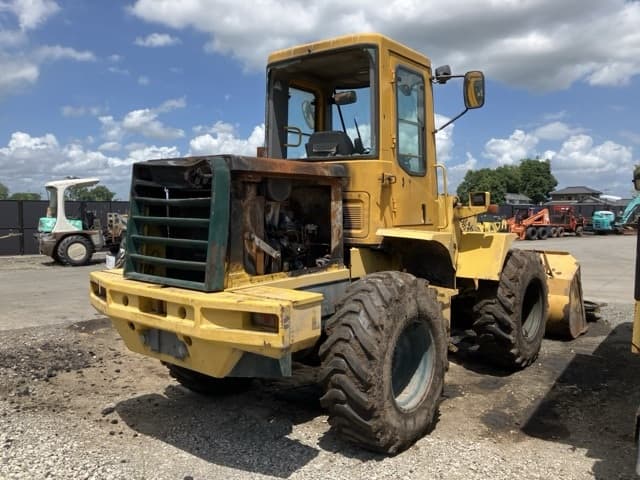 WHEEL LOADER — Auction (lot 8456-810)