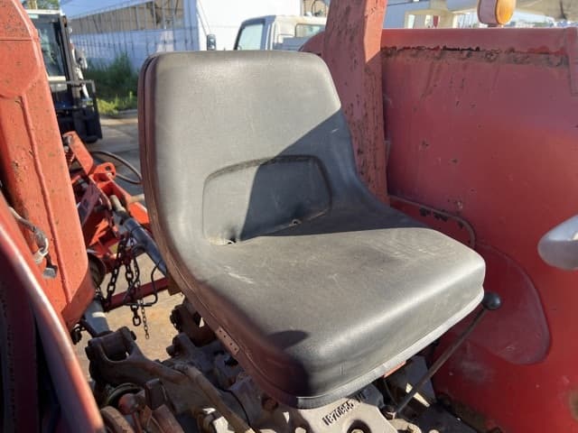 Tractor — Auction (lot 8456-8101)