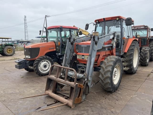 Tractor — Auction (lot 8456-8105)
