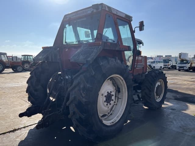 Tractor — Auction (lot 8456-8106)