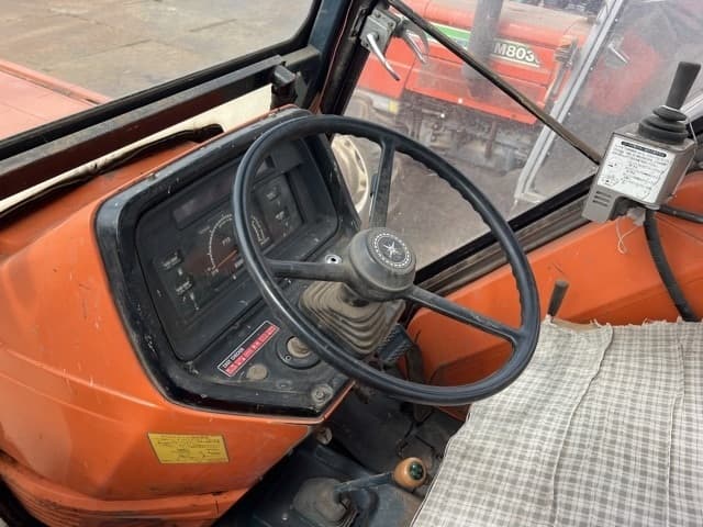 Tractor — Auction (lot 8456-8114)