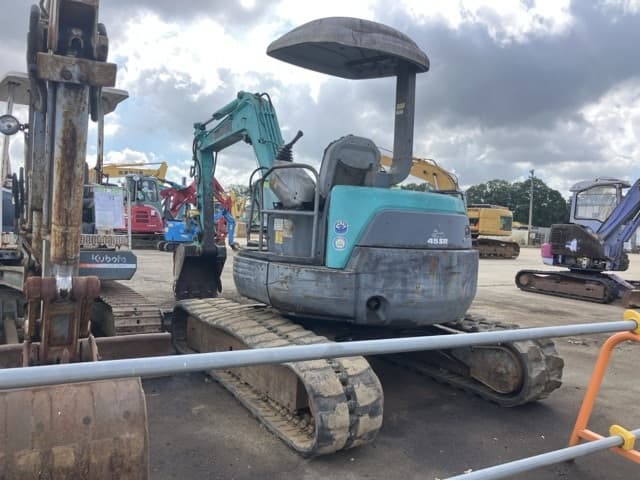 MINI EXCAVATOR — Auction (lot 8456-812)