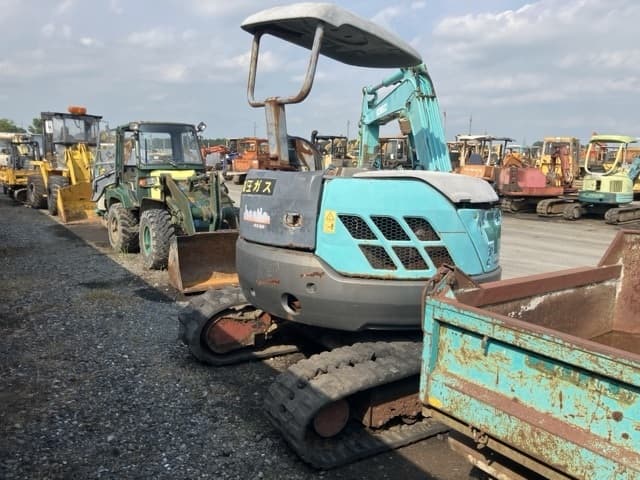 MINI EXCAVATOR — Auction (lot 8456-817)