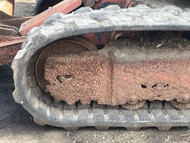 MINI EXCAVATOR — Auction (lot 8456-817)