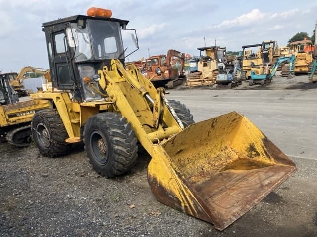WHEEL LOADER — Auction (lot 8456-818)