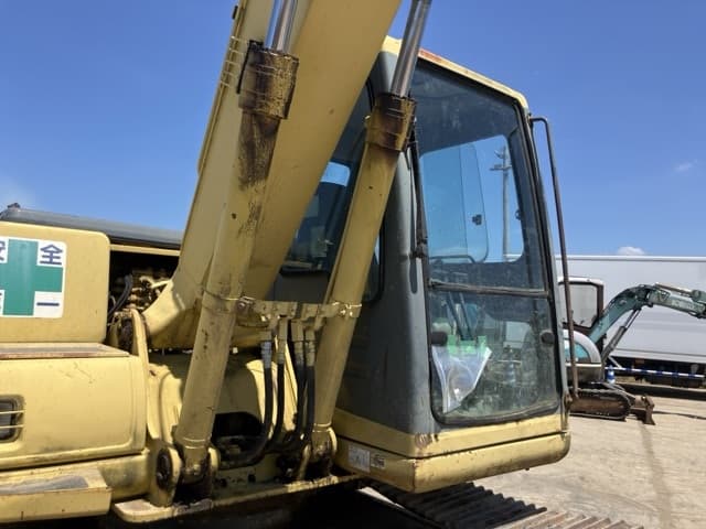 EXCAVATOR — Auction (lot 8456-82)