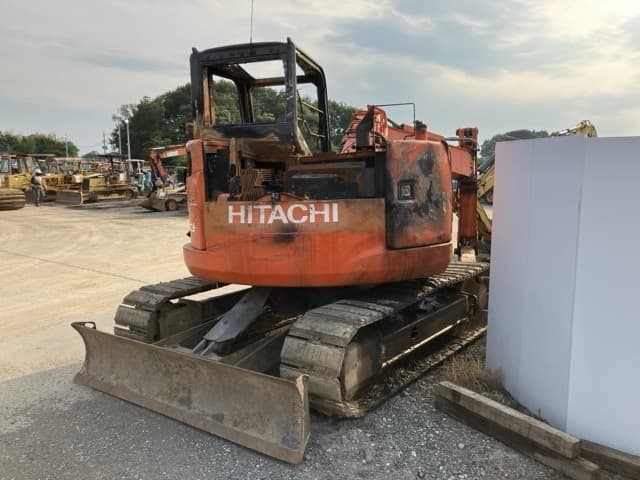 EXCAVATOR — Auction (lot 8456-822)