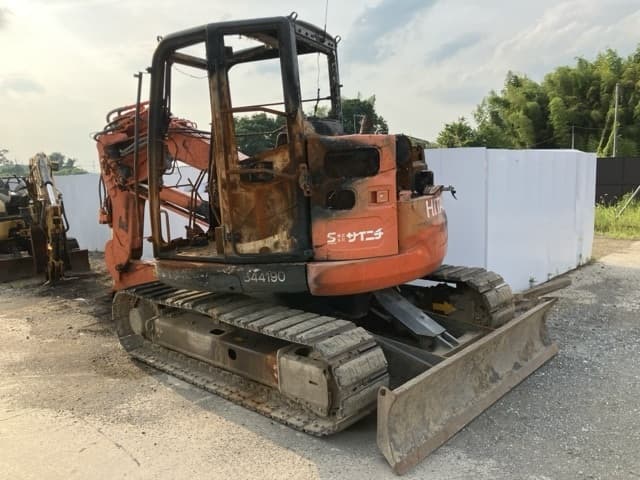 EXCAVATOR — Auction (lot 8456-822)