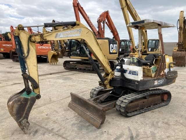 MINI EXCAVATOR — Auction (lot 8456-84)