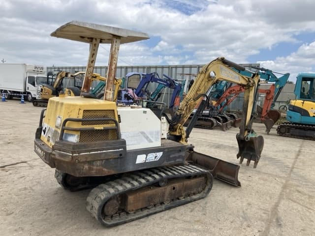 MINI EXCAVATOR — Auction (lot 8456-84)