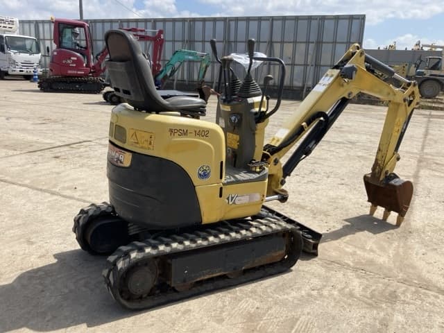 MINI EXCAVATOR — Auction (lot 8456-86)