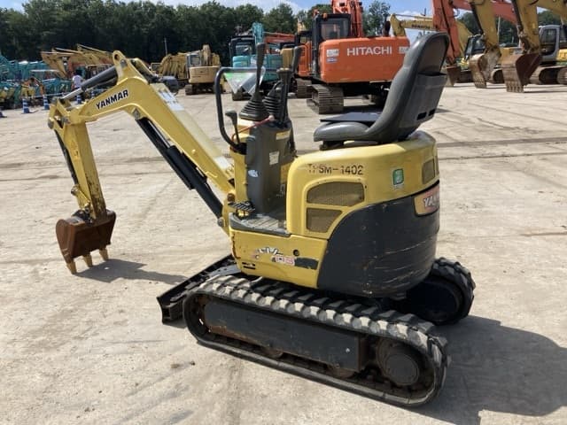 MINI EXCAVATOR — Auction (lot 8456-86)