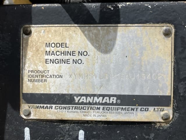 MINI EXCAVATOR — Auction (lot 8456-86)