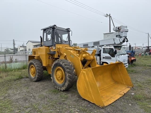 WHEEL LOADER — Auction (lot 8456-8603)