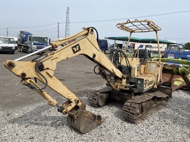 MINI EXCAVATOR — Auction (lot 8456-8604)