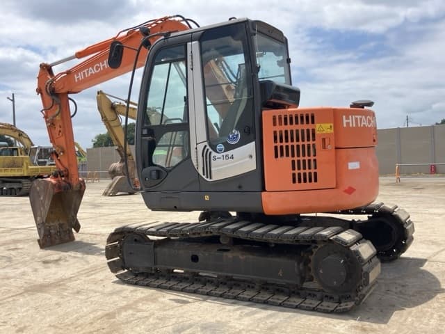 EXCAVATOR — Auction (lot 8456-9)
