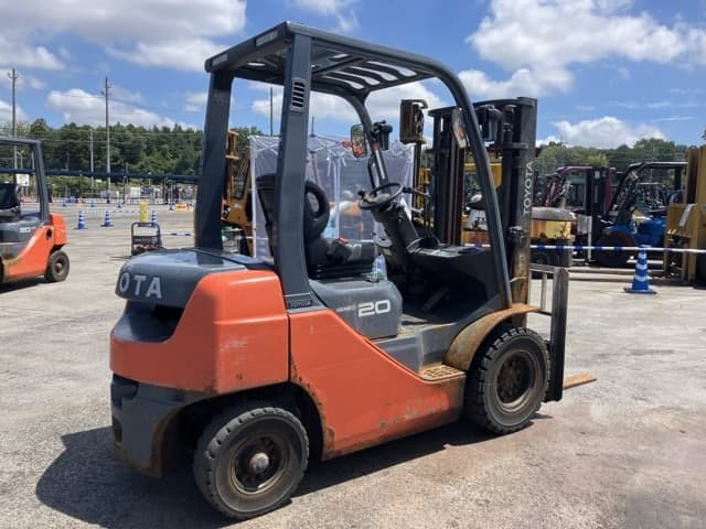 Forklift — Auction (lot 8456-9002)