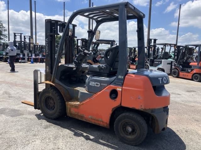 Forklift — Auction (lot 8456-9002)