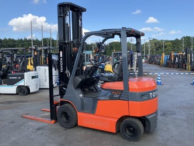 Battery Forklift — Auction (lot 8456-9007)