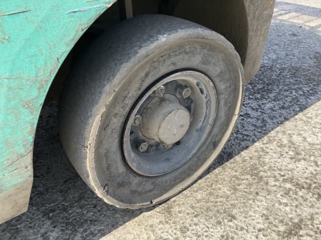 Forklift — Auction (lot 8456-9010)