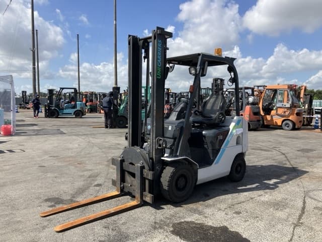 Forklift — Auction (lot 8456-9011)