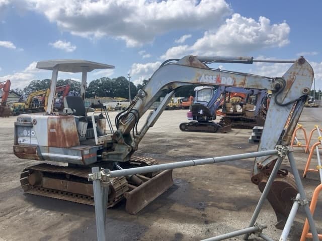 MINI EXCAVATOR — Auction (lot 8456-91)