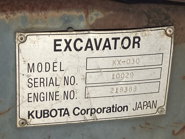 MINI EXCAVATOR — Auction (lot 8456-91)