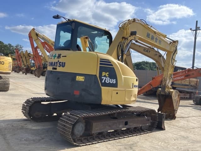 EXCAVATOR — Auction (lot 8456-92)