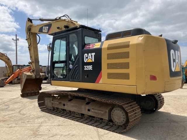 EXCAVATOR — Auction (lot 8456-94)