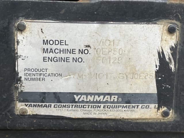 MINI EXCAVATOR — Auction (lot 8456-97)