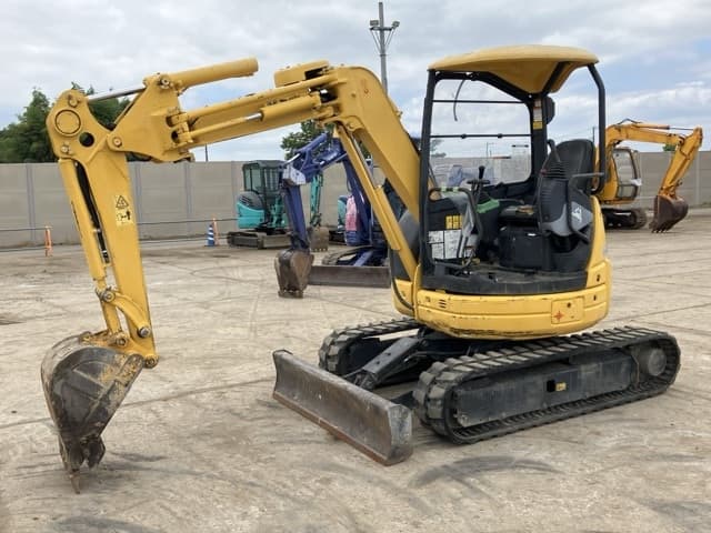 MINI EXCAVATOR — Auction (lot 8456-98)