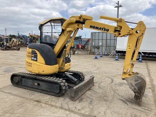 MINI EXCAVATOR — Auction (lot 8456-98)